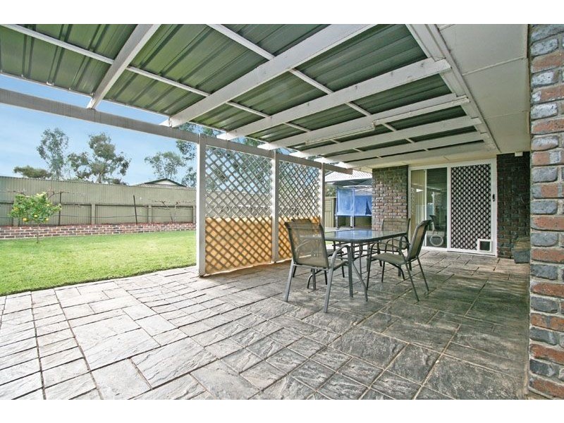 3 Watkin St, Parafield Gardens SA 5107