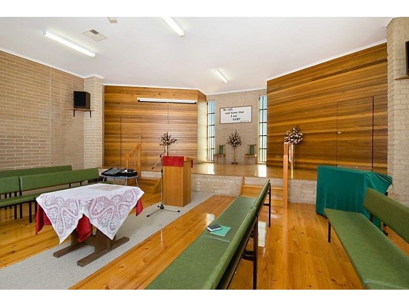 2 McGowan Road, Para Hills SA 5096