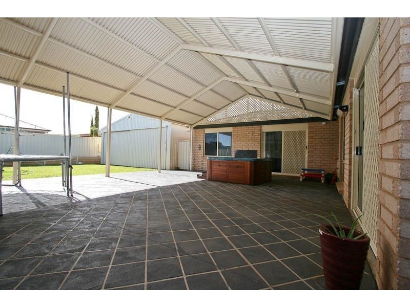 1 Hampshire Street, Burton SA 5110