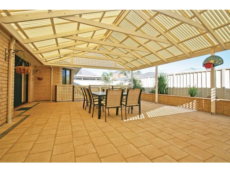 21 Lakeridge Cct, Burton SA 5110