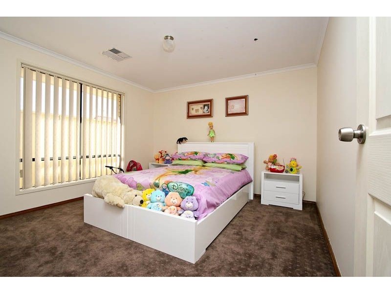 21 Lakeridge Cct, Burton SA 5110