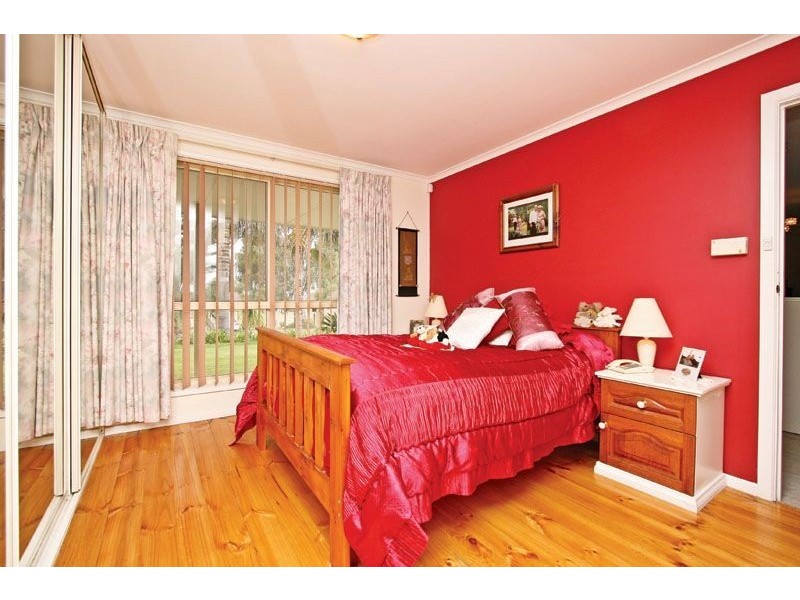 18 Blackburn Road, Hillbank SA 5112