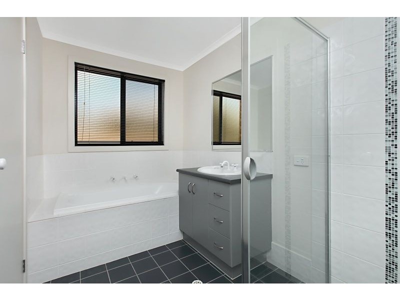 4 Blossom Court (Direk), Burton SA 5110