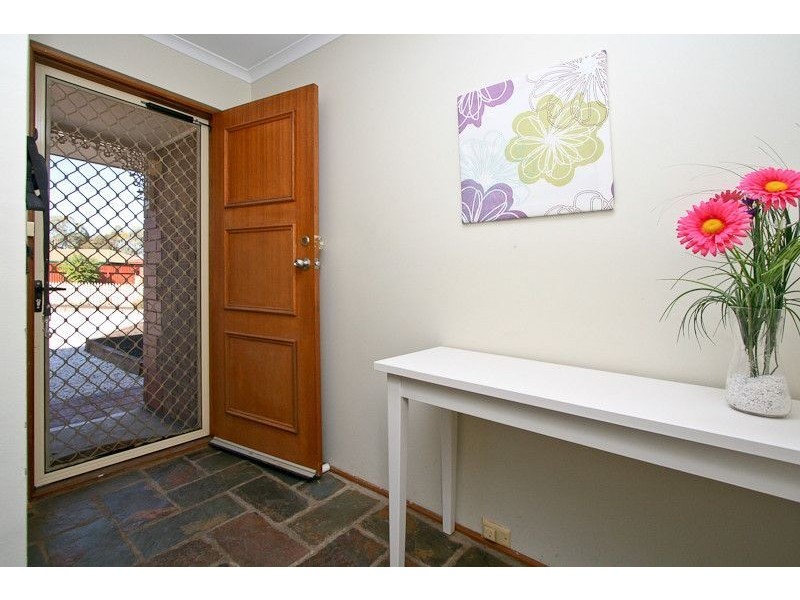 17 Lennox Drive, Paralowie SA 5108