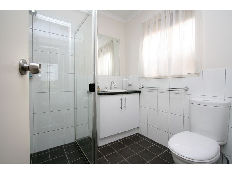 11 Waterside Drive, Burton SA 5110