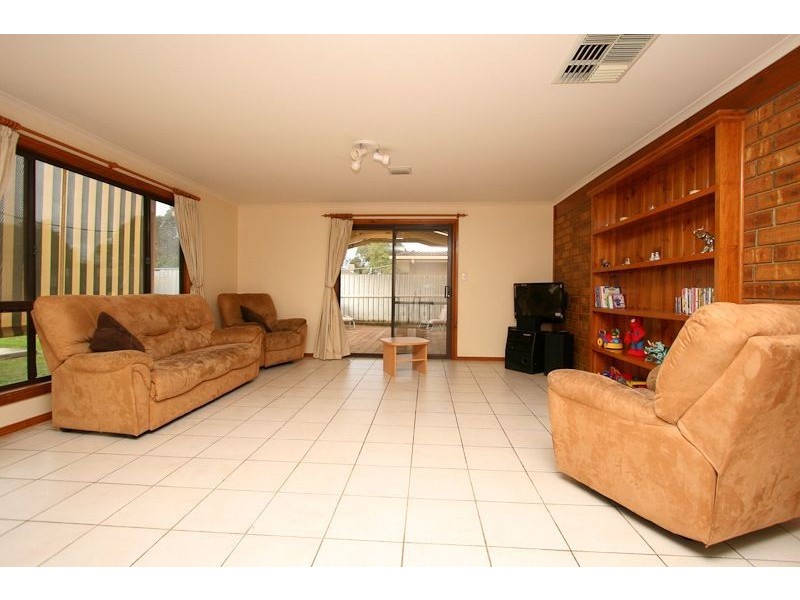 1 Wyman Ct, Paralowie SA 5108