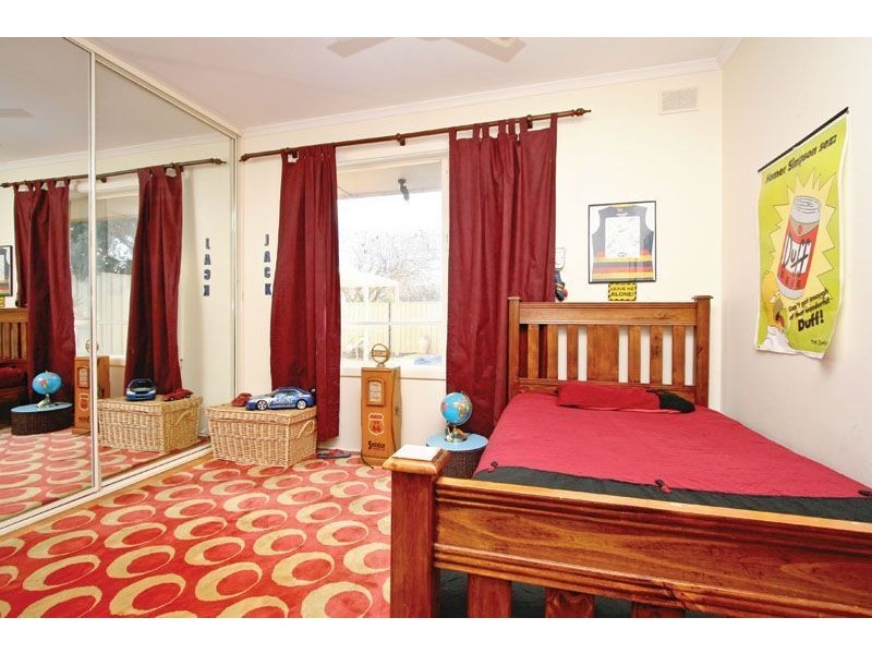 29 Kalina Avenue, Para Vista SA 5093