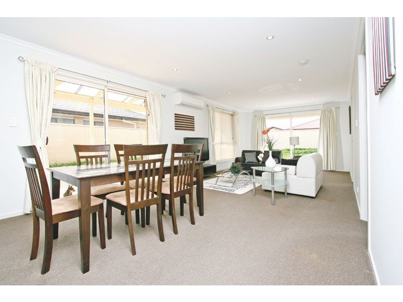 11 Melvina Road, Paralowie SA 5108