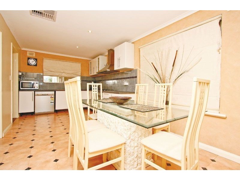 9 Halifax Avenue, Parafield Gardens SA 5107