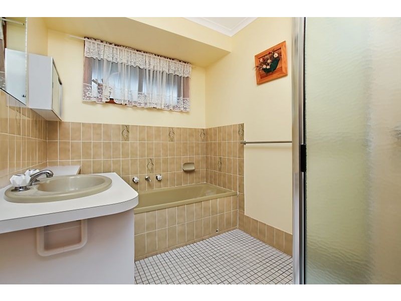 6 Meath Avenue, Salisbury Downs SA 5108