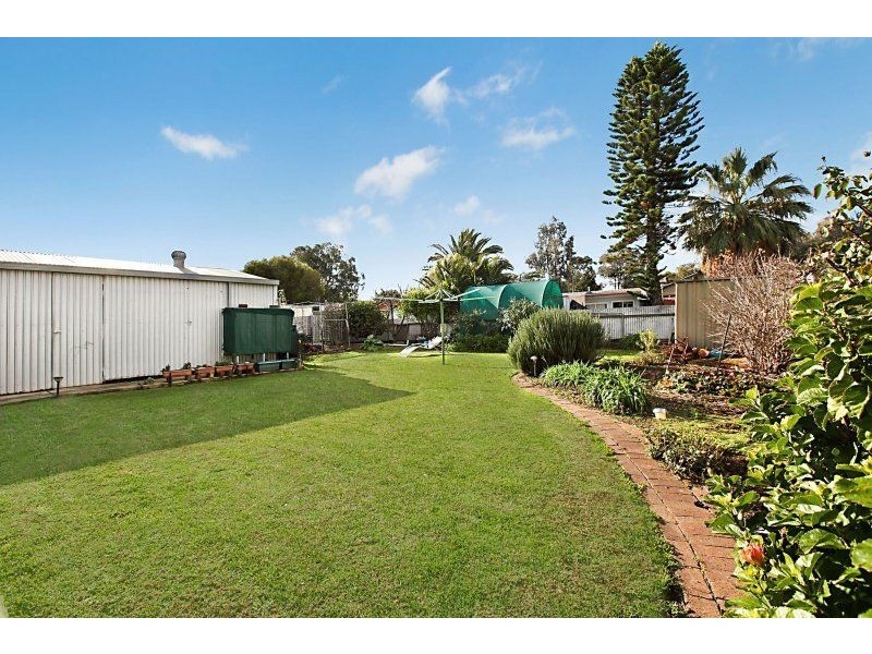 6 Meath Avenue, Salisbury Downs SA 5108