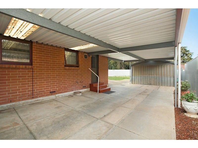 27 Heathersett Drive, Salisbury Park SA 5109