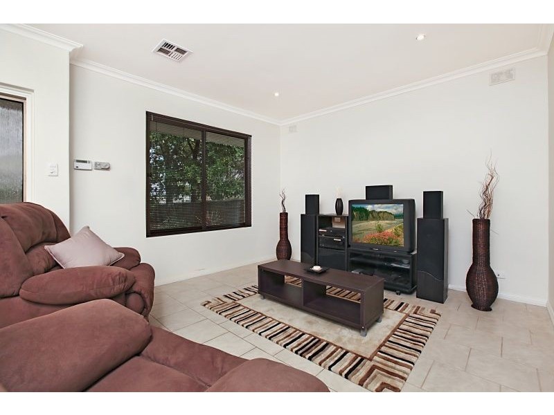 1 Spencer St, Parafield Gardens SA 5107