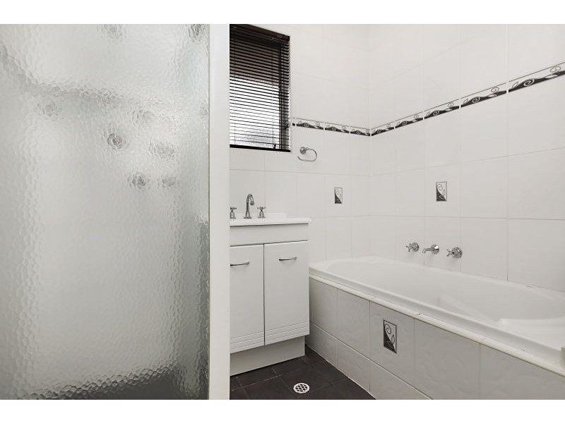 1 Spencer St, Parafield Gardens SA 5107