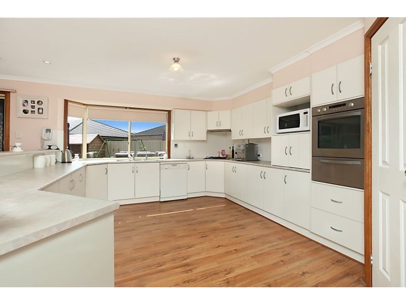 29 Waterside Dr, Burton SA 5110