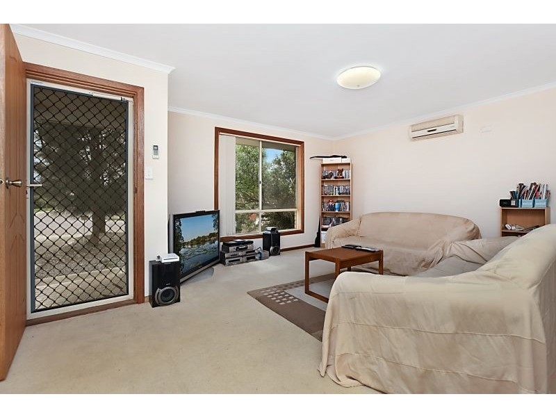 28 Lauren Dr, Paralowie SA 5108