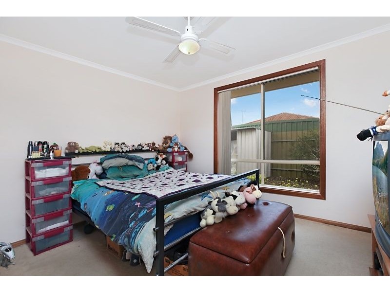 28 Lauren Dr, Paralowie SA 5108