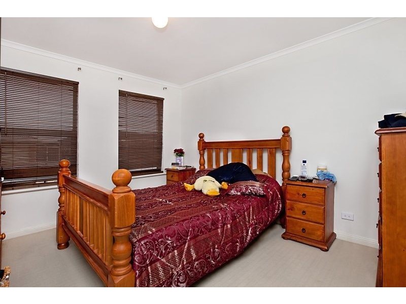 8 Jessie Goodes Ct, Parafield Gardens SA 5107