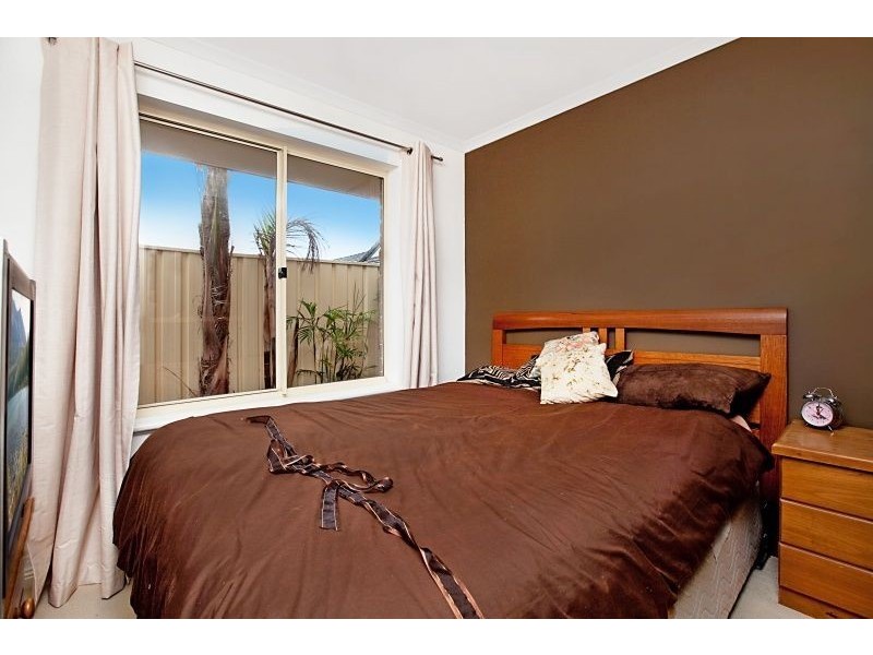 8 Jessie Goodes Ct, Parafield Gardens SA 5107