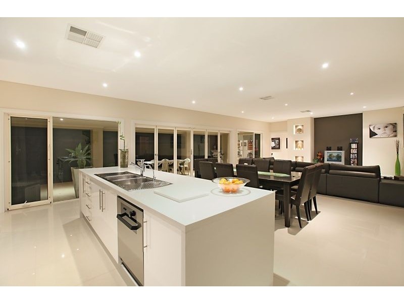 4 Canala Ct, Two Wells SA 5501