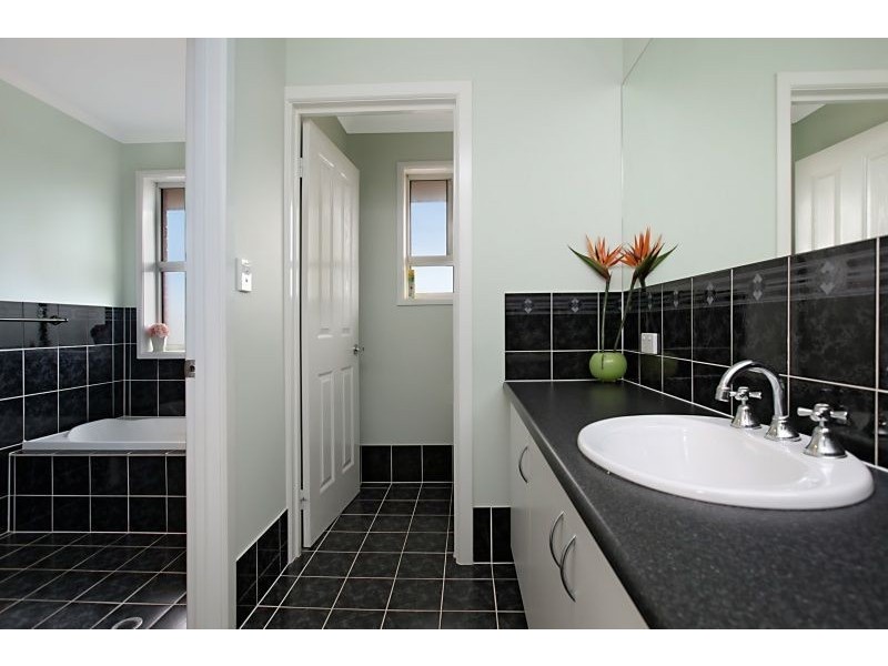 3 Newhaven Tce, Burton SA 5110