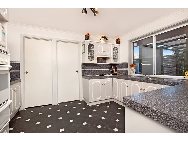 19 Carnation Ct, Parafield Gardens SA 5107