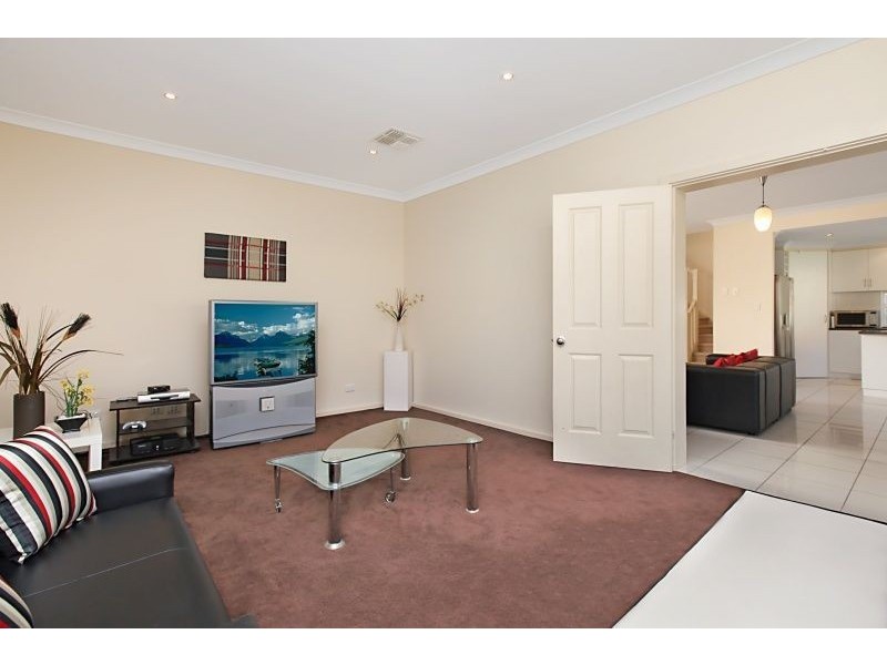 8 Sanctuary Drive, Mawson Lakes SA 5095