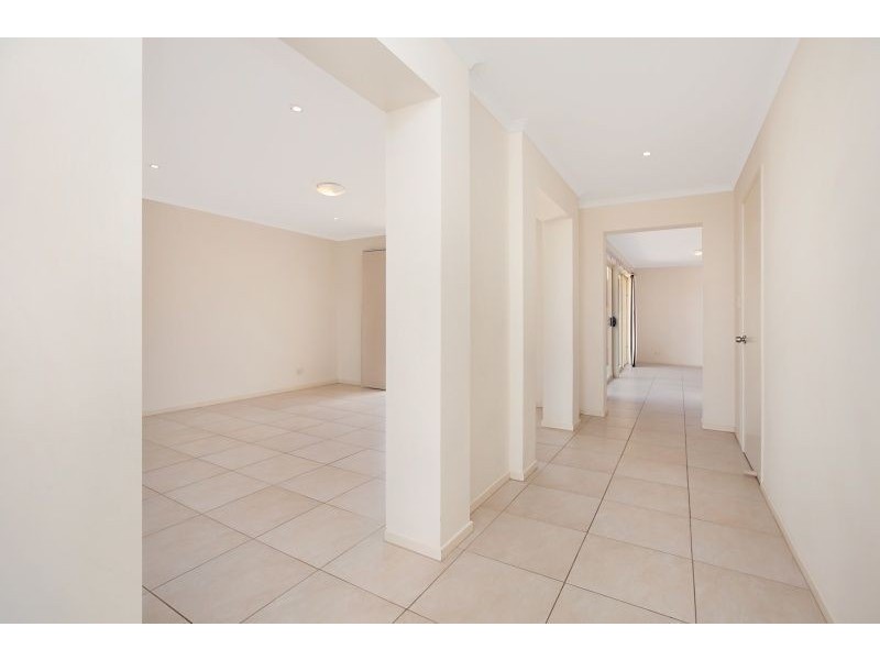 9 Edgewater Place, Burton SA 5110