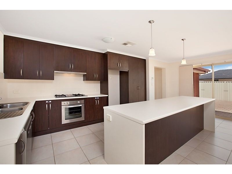 9 Edgewater Place, Burton SA 5110