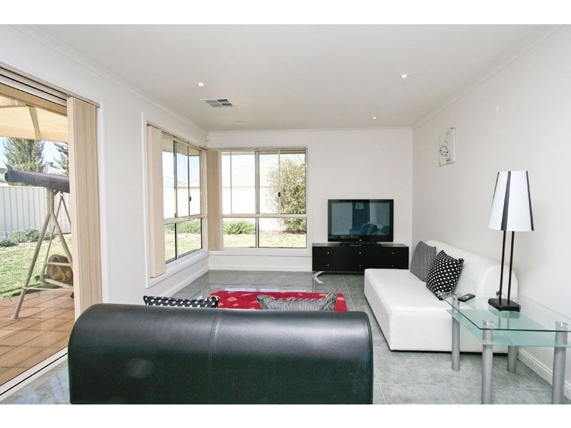 34 Springbank Boulevard, Burton SA 5110