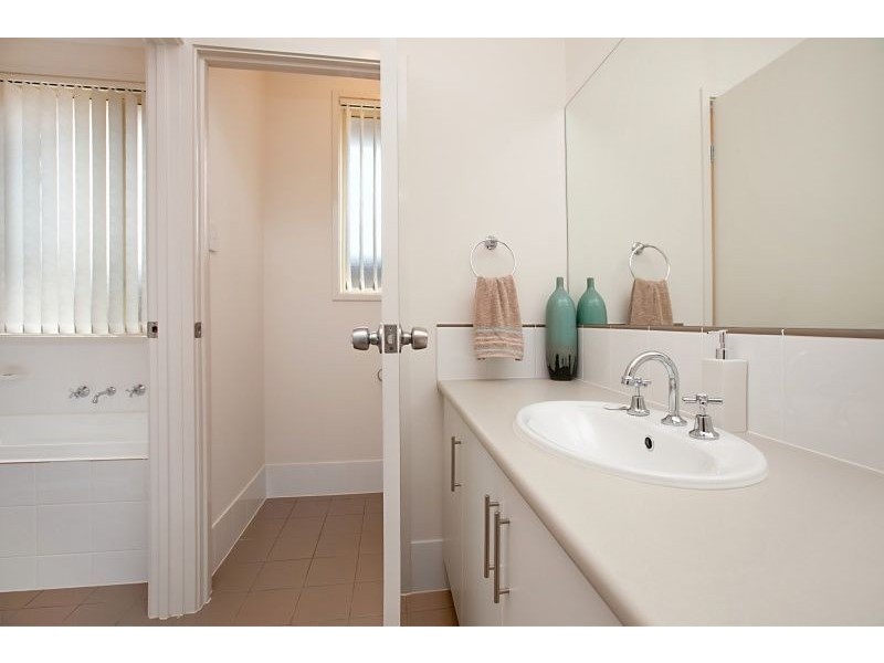 5 Oxford Drive, Andrews Farm SA 5114