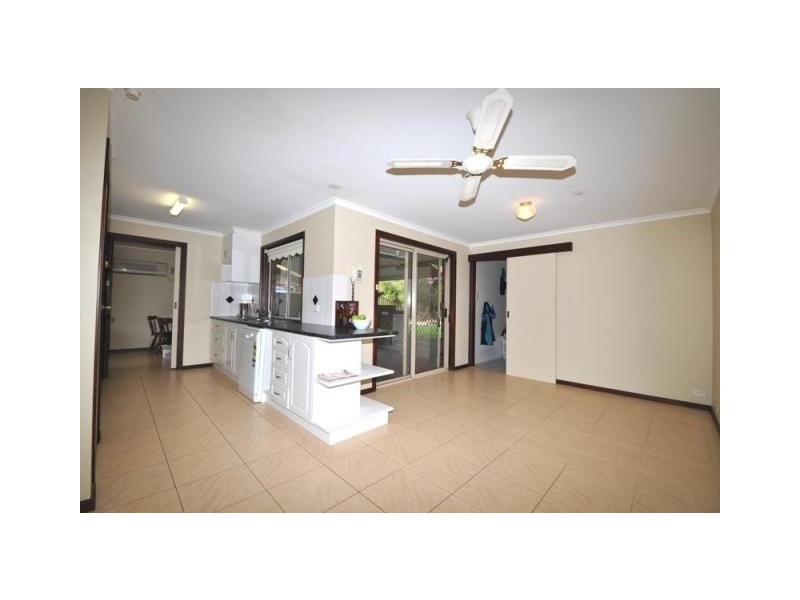 9 Teresa Court, Paralowie SA 5108