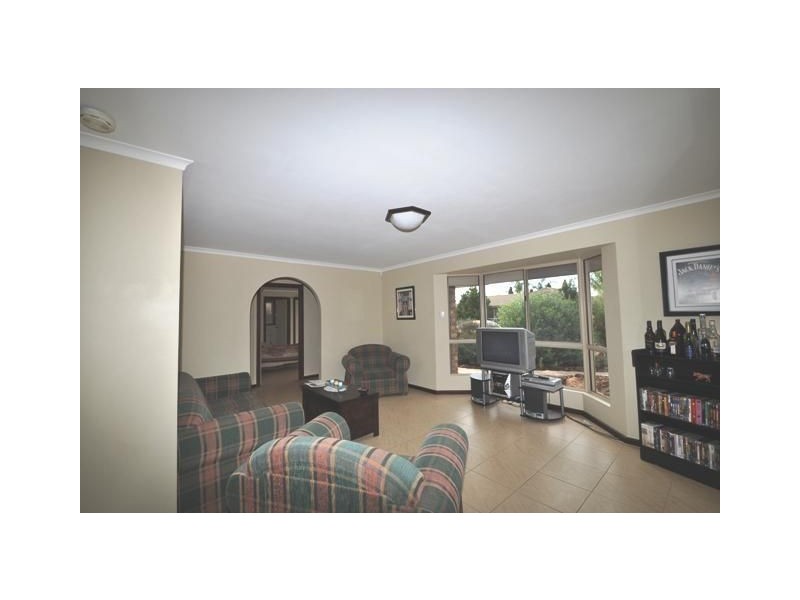 9 Teresa Court, Paralowie SA 5108