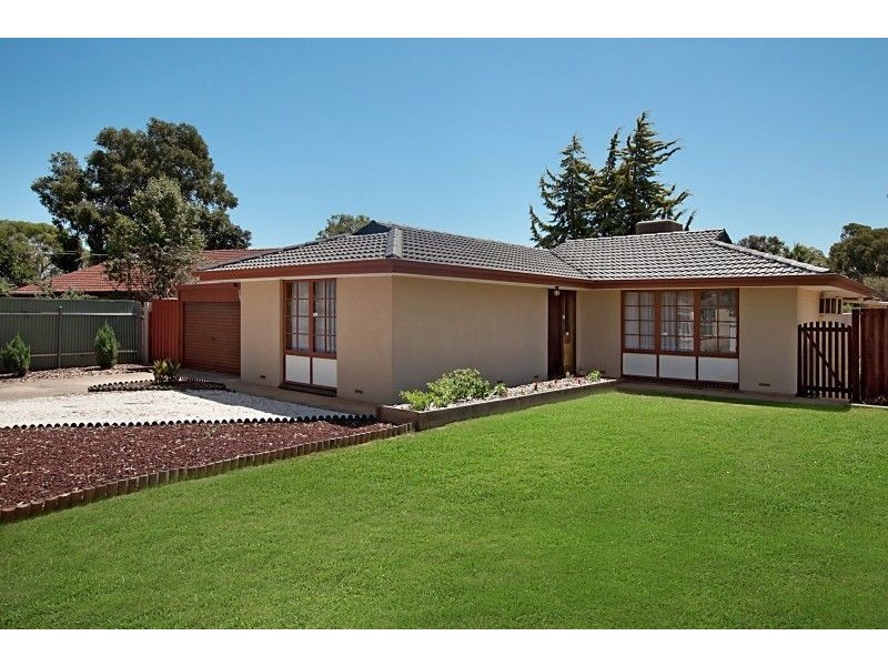 8 Denver Drive, Parafield Gardens SA 5107