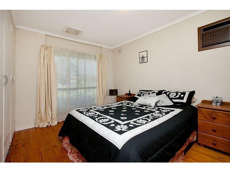 10 Earl Avenue, Salisbury East SA 5109