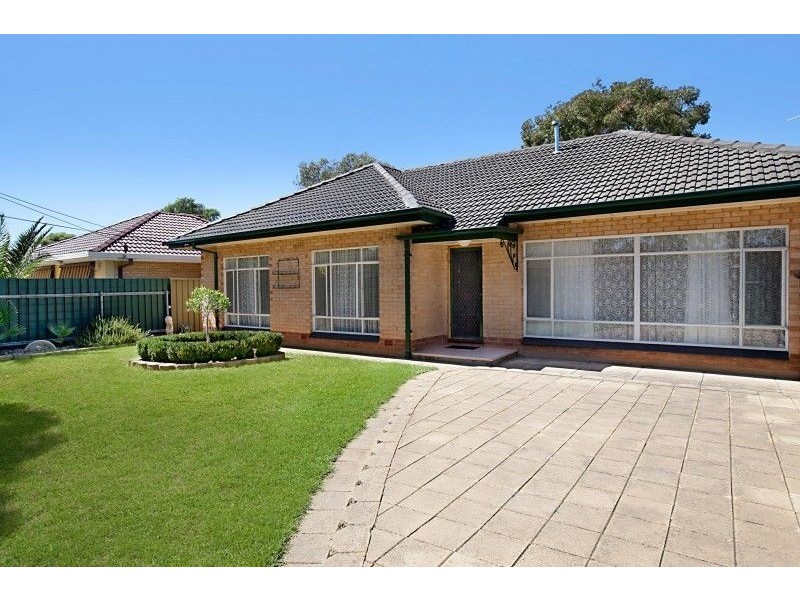 16 Londonderry Avenue, Salisbury Downs SA 5108