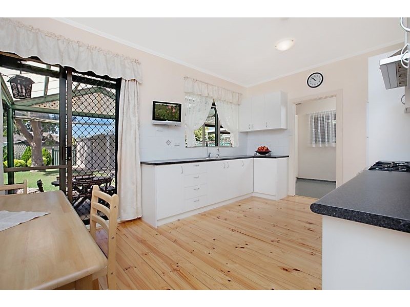 16 Londonderry Avenue, Salisbury Downs SA 5108