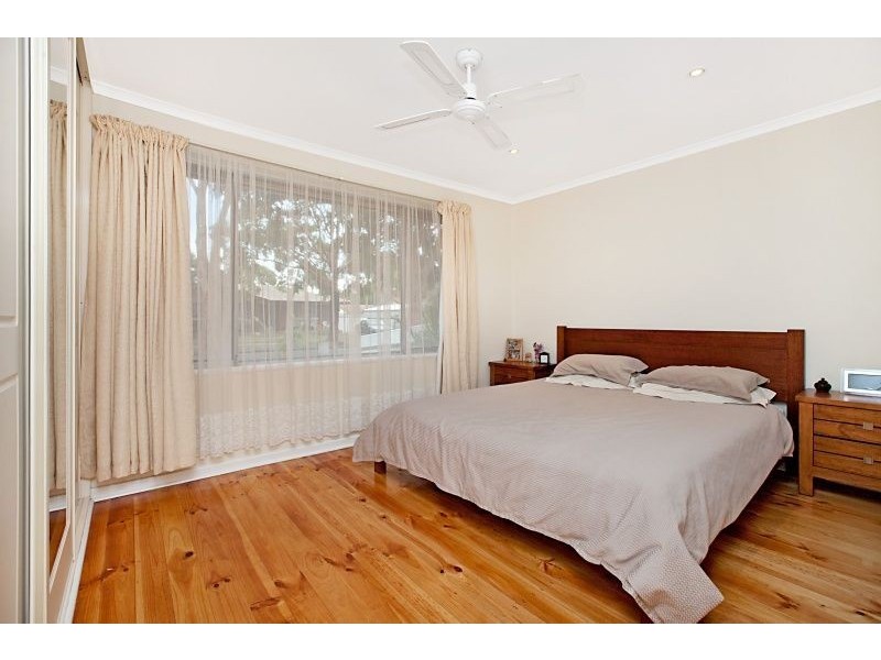 15 Middle Avenue, Paralowie SA 5108