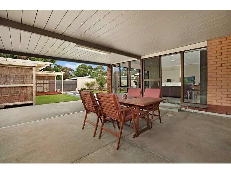 15 Middle Avenue, Paralowie SA 5108