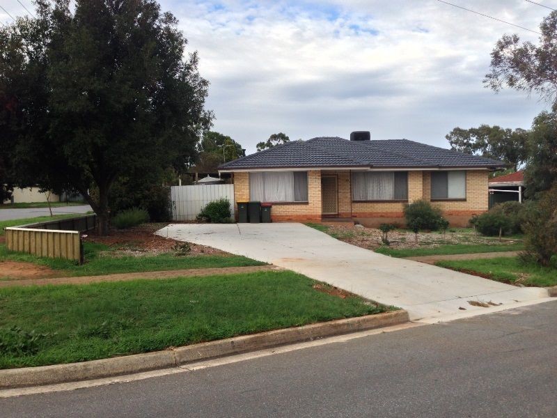 17 Liverpool Crescent, Salisbury East SA 5109