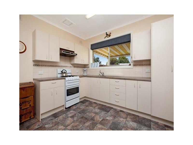 17 Liverpool Crescent, Salisbury East SA 5109