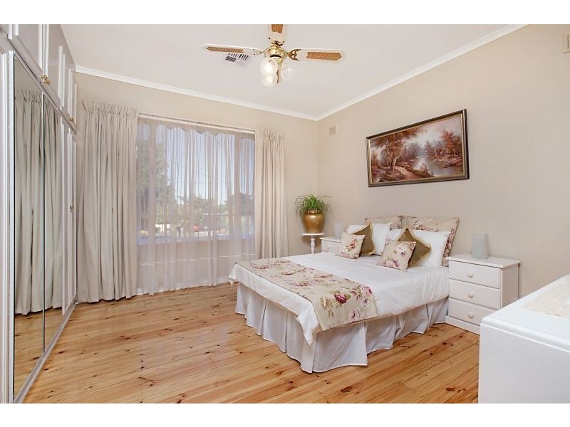 12 Margaret Street, Para Hills SA 5096