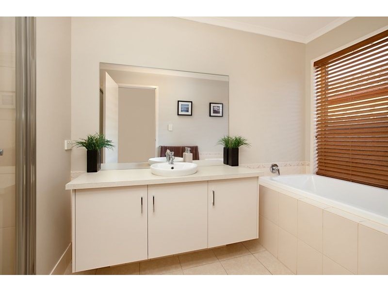 80 Northwater Way, Burton SA 5110