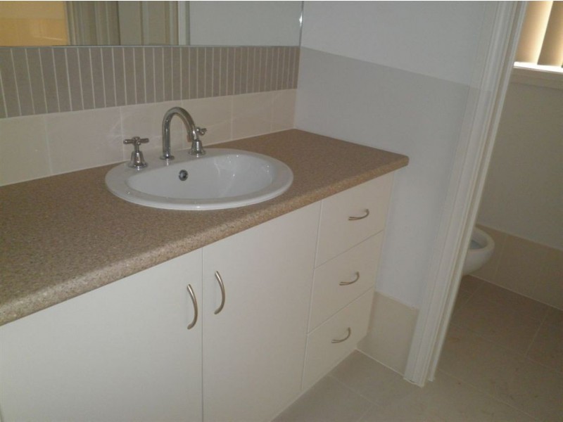 8 Vitorio Road, Munno Para West SA 5115