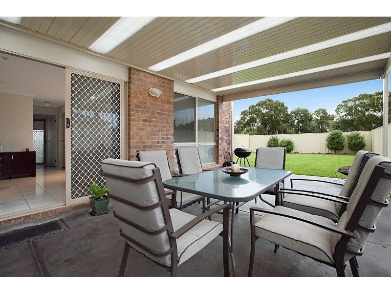 8 Napolean Court, Paralowie SA 5108