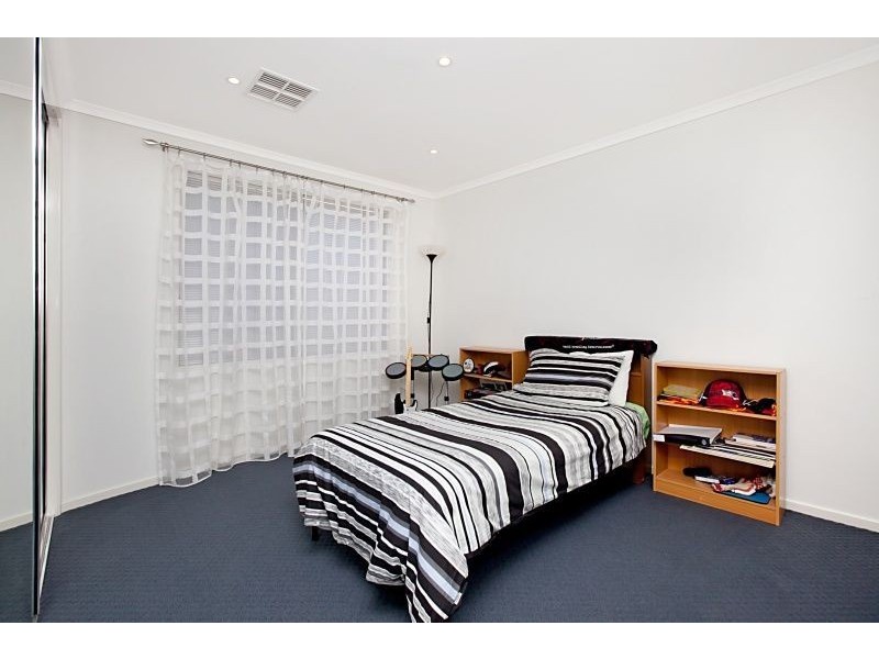 2 Lakeridge Circuit, Burton SA 5110