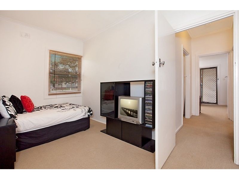 26 Guerin Road, Elizabeth Vale SA 5112