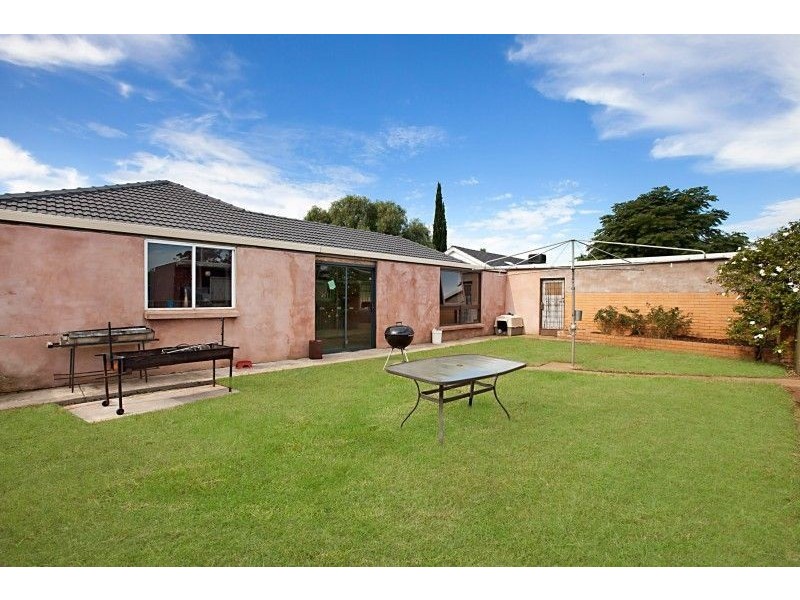 6 Devon Drive, Salisbury SA 5108