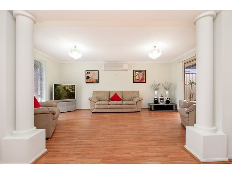 4 Rosette Avenue, Para Hills West SA 5096