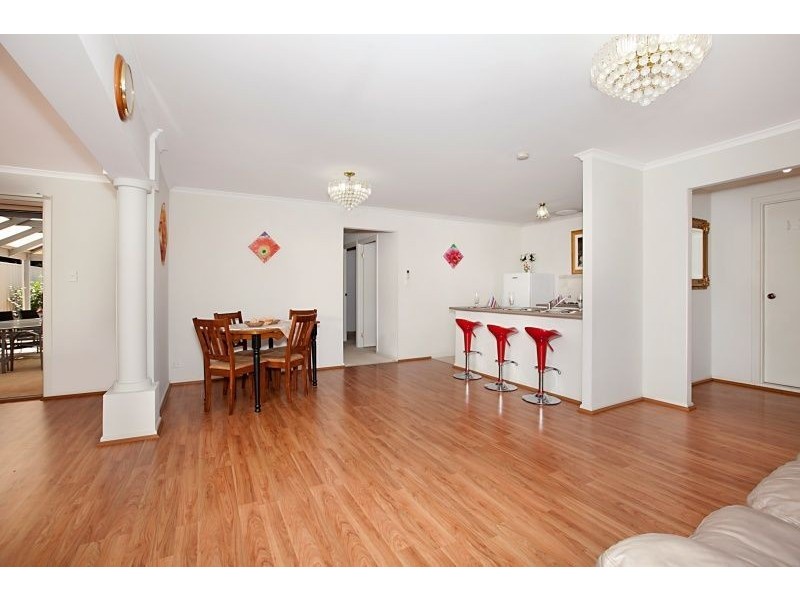 4 Rosette Avenue, Para Hills West SA 5096